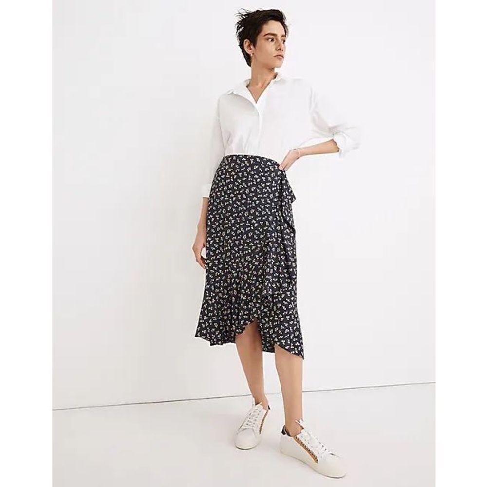 Madewell Ruffle-Wrap Midi Skirt in Spring Fling navy printed size 0